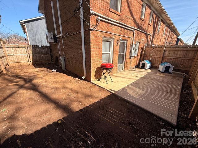 421 Honeywood Avenue B5, Charlotte, NC 28216