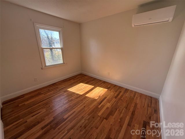 421 Honeywood Avenue B5, Charlotte, NC 28216