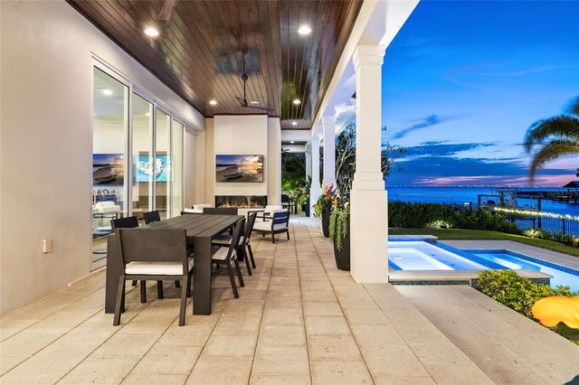 5111 W HOMER AVENUE, Tampa, FL 33629