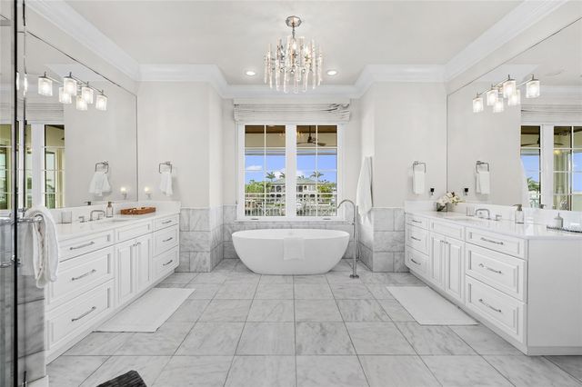 5111 W HOMER AVENUE, Tampa, FL 33629