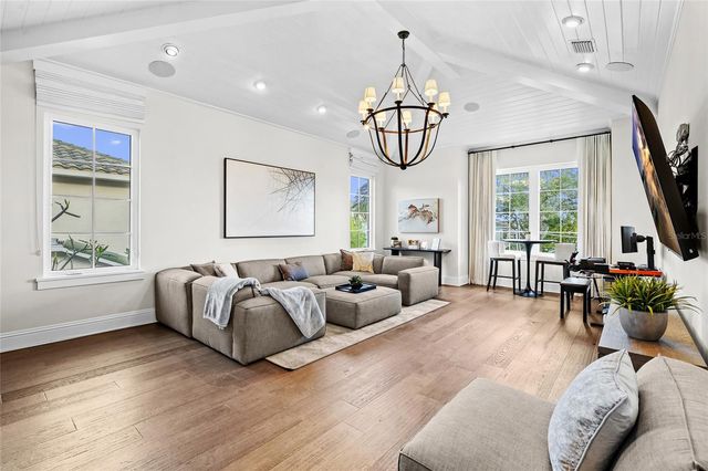 5111 W HOMER AVENUE, Tampa, FL 33629