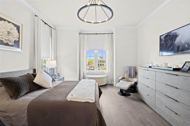 5111 W HOMER AVENUE, Tampa, FL 33629