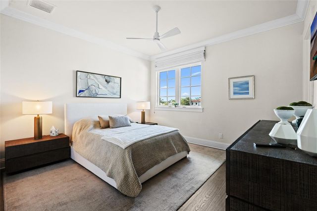 5111 W HOMER AVENUE, Tampa, FL 33629