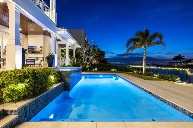 5111 W HOMER AVENUE, Tampa, FL 33629