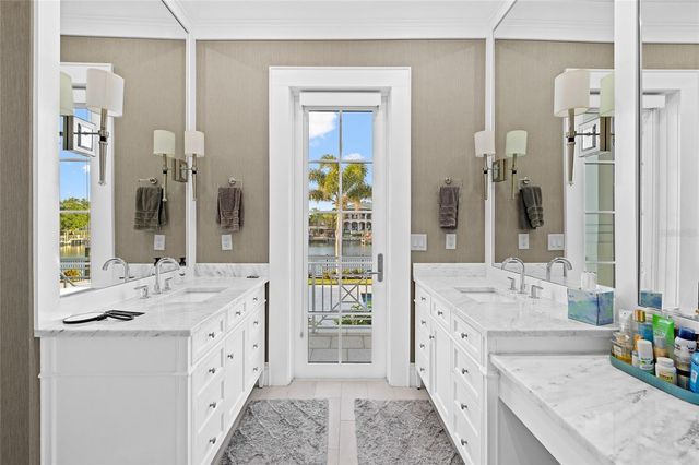 5111 W HOMER AVENUE, Tampa, FL 33629