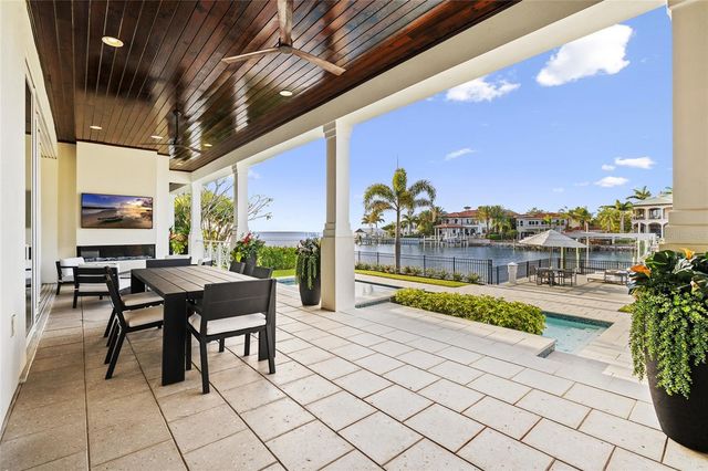 5111 W HOMER AVENUE, Tampa, FL 33629