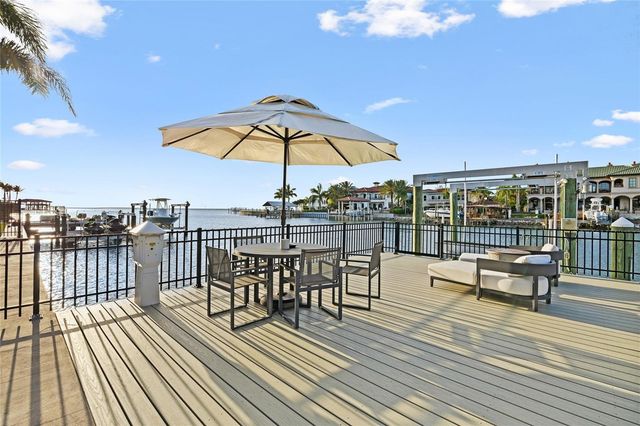 5111 W HOMER AVENUE, Tampa, FL 33629