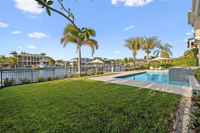 5111 W HOMER AVENUE, Tampa, FL 33629