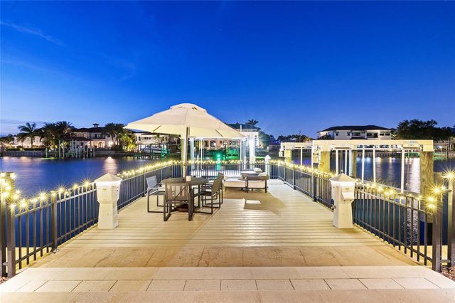 5111 W HOMER AVENUE, Tampa, FL 33629