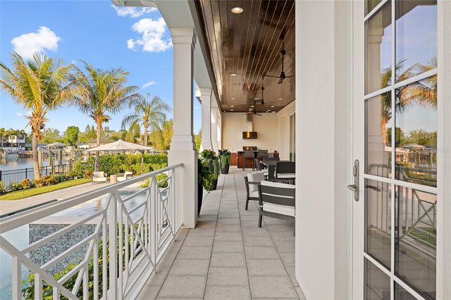 5111 W HOMER AVENUE, Tampa, FL 33629