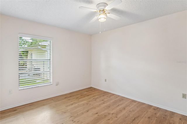 10681 SEMINOLE FOREST STREET E, Seminole, FL 33778