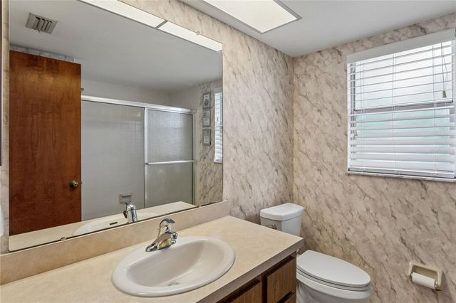 10681 SEMINOLE FOREST STREET E, Seminole, FL 33778
