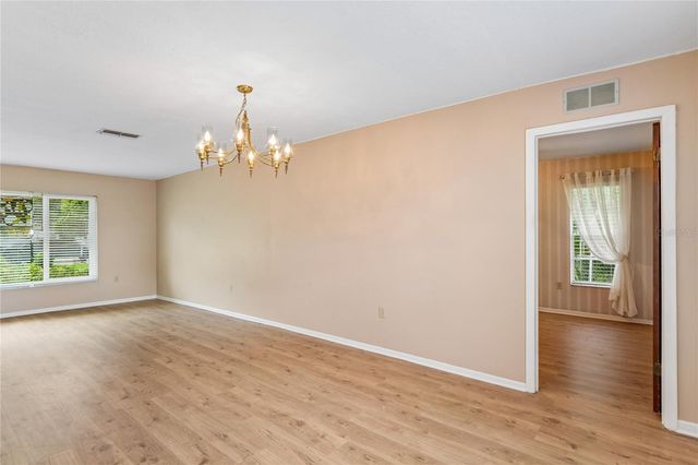10681 SEMINOLE FOREST STREET E, Seminole, FL 33778