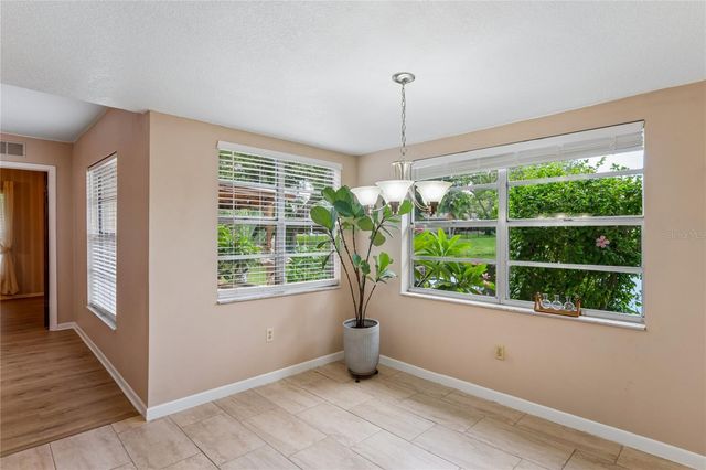 10681 SEMINOLE FOREST STREET E, Seminole, FL 33778