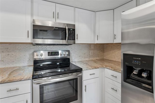 10681 SEMINOLE FOREST STREET E, Seminole, FL 33778