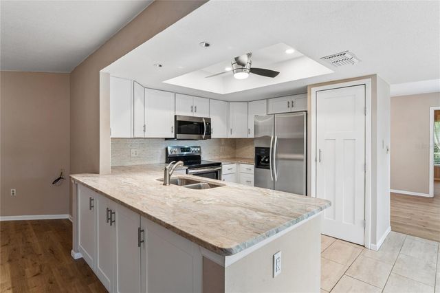 10681 SEMINOLE FOREST STREET E, Seminole, FL 33778