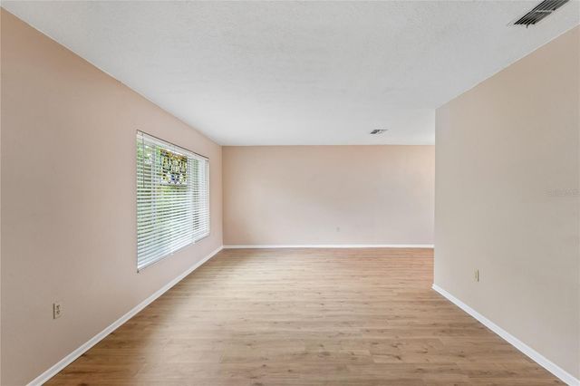 10681 SEMINOLE FOREST STREET E, Seminole, FL 33778