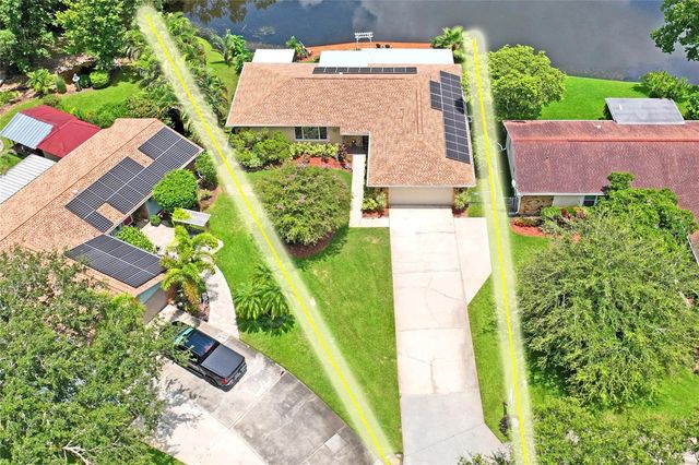 10681 SEMINOLE FOREST STREET E, Seminole, FL 33778