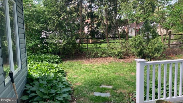 1246 FAUN RD, Wilmington, DE 19803