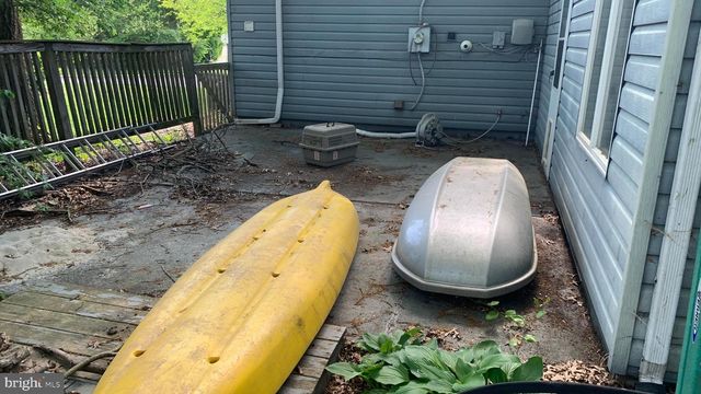 1246 FAUN RD, Wilmington, DE 19803