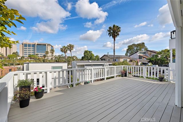 226 La Jolla, Newport Beach, CA 92663