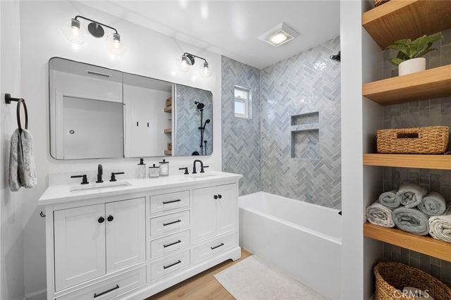 226 La Jolla, Newport Beach, CA 92663