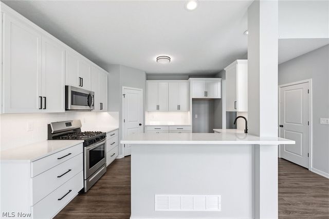9470 Aquila Court, Broadview Heights, OH 44147