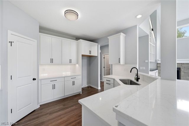 9470 Aquila Court, Broadview Heights, OH 44147