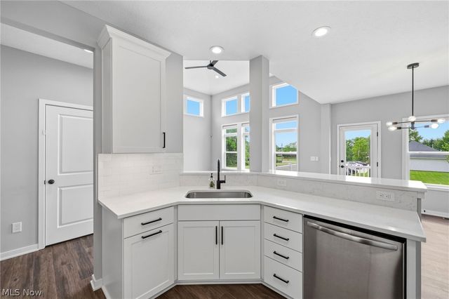 9470 Aquila Court, Broadview Heights, OH 44147
