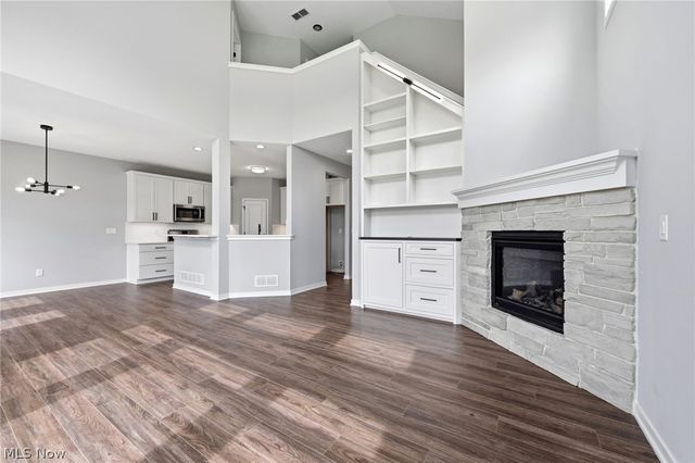 9470 Aquila Court, Broadview Heights, OH 44147