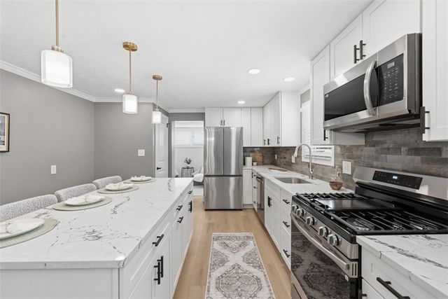 4433 Coleridge St, Stanton Heights, PA 15201