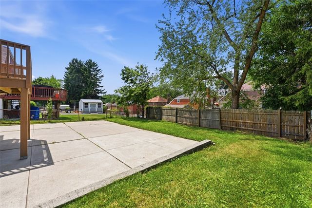 4433 Coleridge St, Stanton Heights, PA 15201