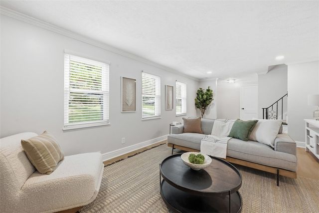 4433 Coleridge St, Stanton Heights, PA 15201