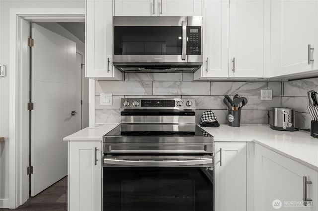 5643 16th Avenue SW, Seattle, WA 98106