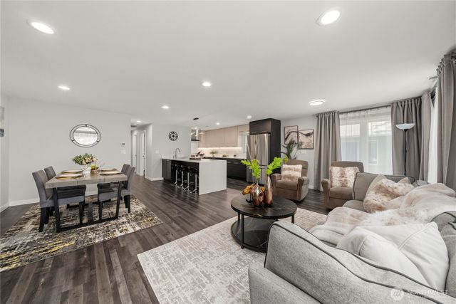 5643 16th Avenue SW, Seattle, WA 98106