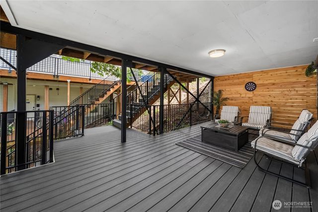 5643 16th Avenue SW, Seattle, WA 98106