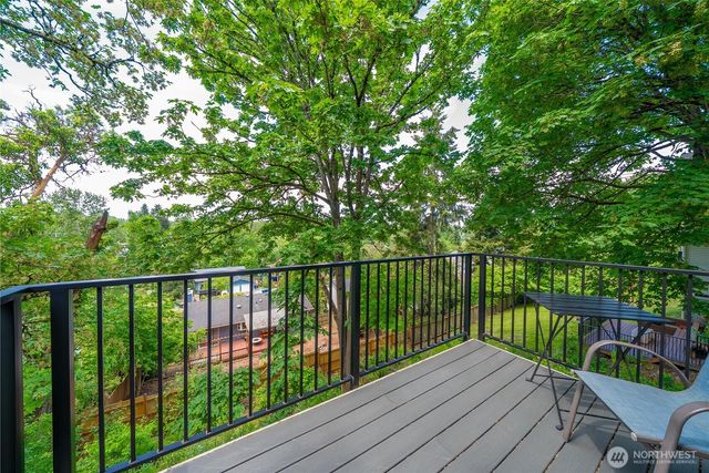 5643 16th Avenue SW, Seattle, WA 98106