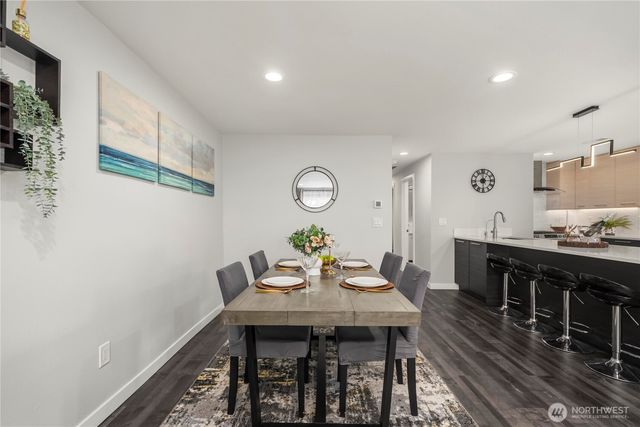 5643 16th Avenue SW, Seattle, WA 98106