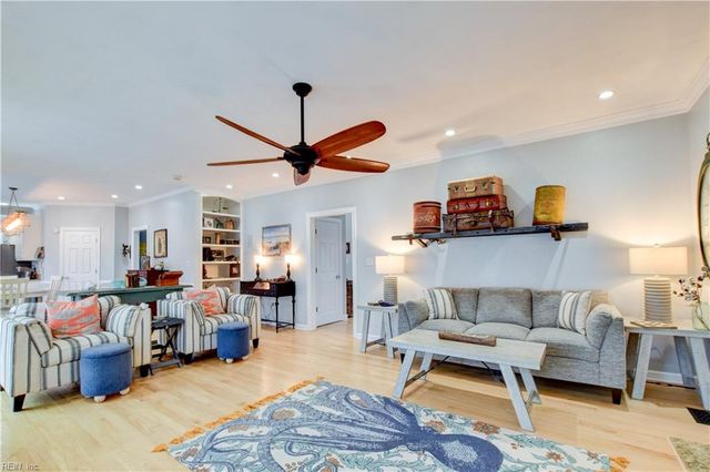 801 Keeling DR, Chesapeake, VA 23322