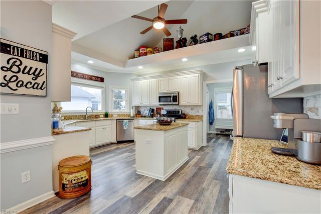 801 Keeling DR, Chesapeake, VA 23322