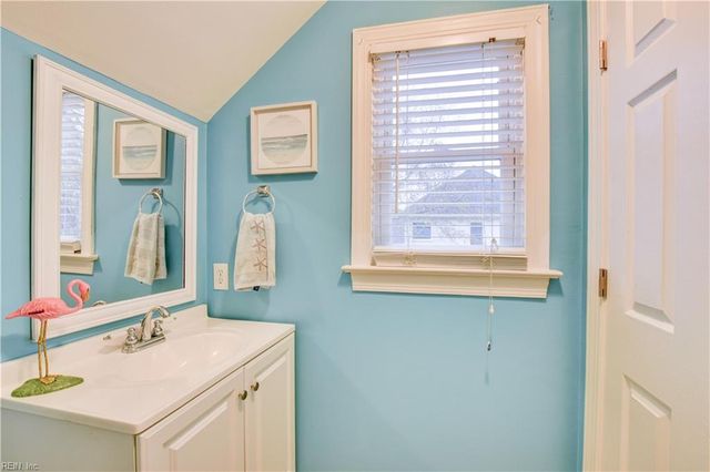 801 Keeling DR, Chesapeake, VA 23322