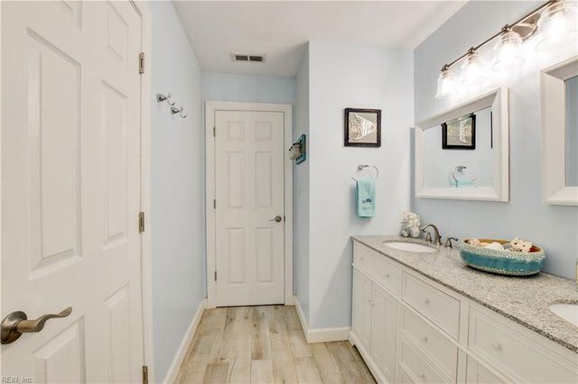 801 Keeling DR, Chesapeake, VA 23322