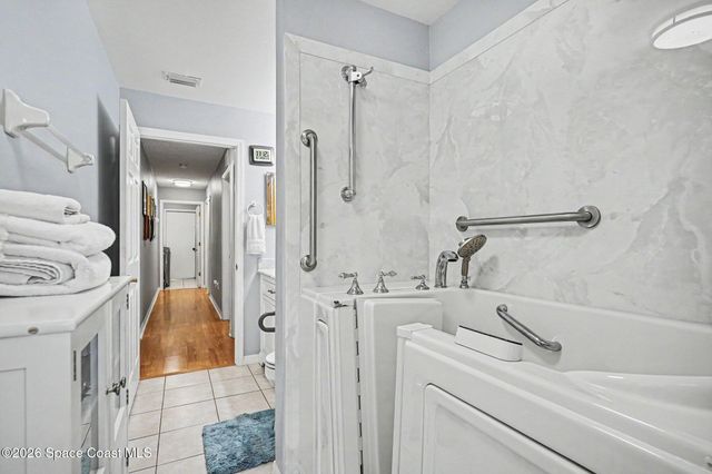 974 Pebble Avenue NE, Palm Bay, FL 32907