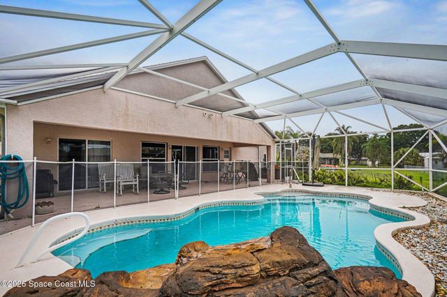 974 Pebble Avenue NE, Palm Bay, FL 32907