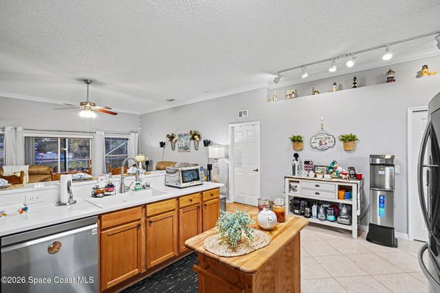 974 Pebble Avenue NE, Palm Bay, FL 32907