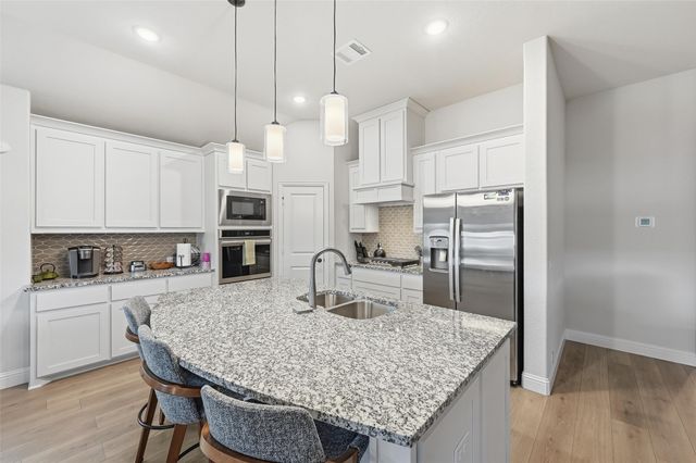 129 Fire berry Drive, Glenn Heights, TX 75154