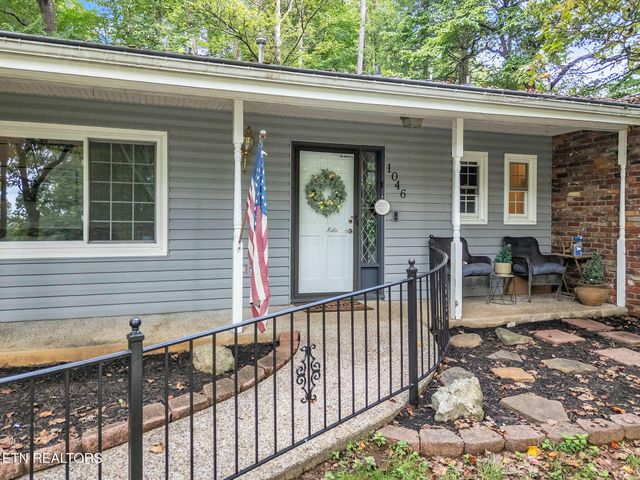 1046 W Outer Drive, Oak Ridge, TN 37830