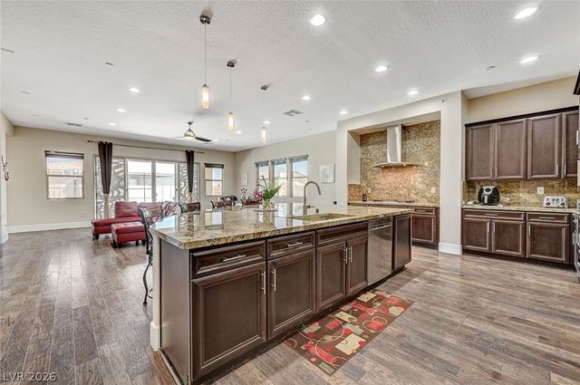 7998 West Ford Avenue, Las Vegas, NV 89113