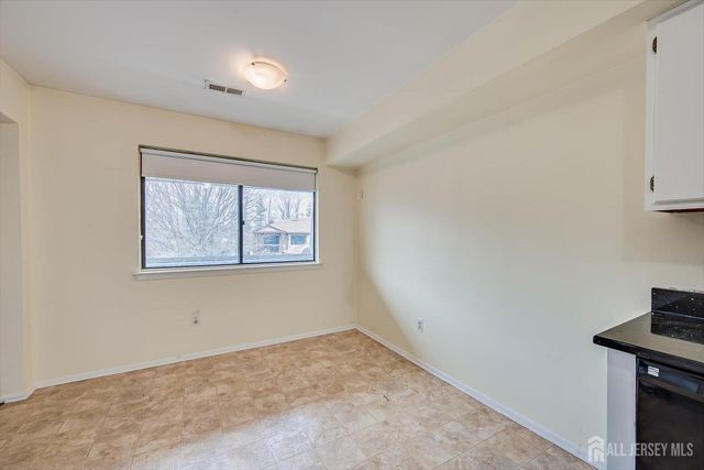 707 Edison Glen Terrace, Edison, NJ 08837