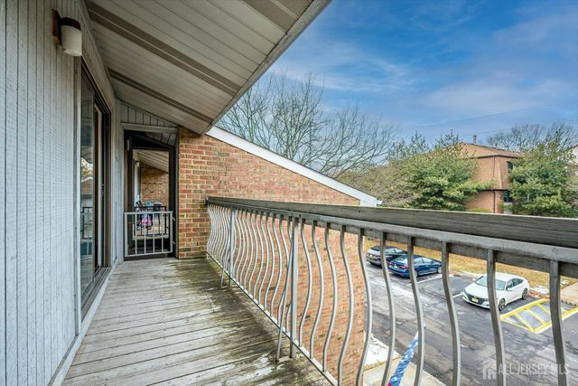 707 Edison Glen Terrace, Edison, NJ 08837